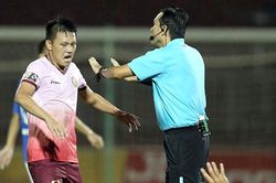 Vua sân cỏ, ông là ai?