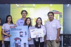Nhóm nữ sinh Tôn Đức Thắng giành giải Nhất cuộc thi thiết kế quầy bán thịt bò Úc di động