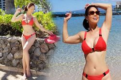 Hồ Lệ Thu gây 'sốt' với ảnh bikini khoe body 'bốc lửa' ở tuổi U50