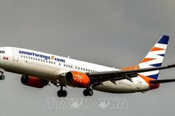 Máy bay Boeing chở 160 người phải hạ cánh khẩn cấp vì sự cố