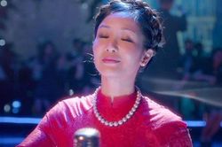 Xôn xao việc Diva Hồng Nhung sửa lời ca khúc Nhớ về Hà Nội thành 'phở Hà Nội' để quảng cáo