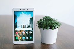 Tại sao Samsung tạo ra 'điện thoại bảng' cho người dùng phổ thông?