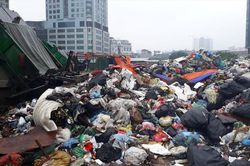 Quá tải chôn lấp, năm 2020 phải đóng bãi rác tại Sóc Sơn