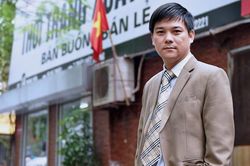 Trái ngang chuyện nhân tình và chồng tranh chấp quyền làm cha