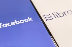 Ông Donald Trump dằn mặt kế hoạch phát hành tiền số Libra của Facebook