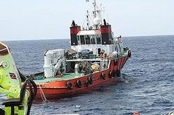 Bắt đầu trục vớt tàu cá NA 95899 bị chìm cùng 9 ngư dân