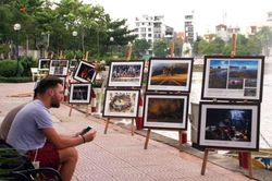 Sống chậm cuối tuần: Từ 'Bến Hàn Quốc' đến phố đi bộ Trịnh Công Sơn