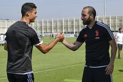 Ronaldo tái xuất, đại náo trung tâm y tế Juventus