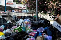 Italy: Thủ đô Rome 2.800 năm tuổi chìm ngập trong rác thải