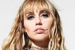 Miley Cyrus không muốn sinh con, lý do được đưa ra là …