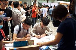 Vui buồn chuyện sinh viên làm thêm dịp hè