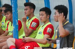 HAGL thua đậm Quảng Ninh, bất lực toàn phần trong ngày rơi xuống vị trí áp chót
