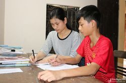 Nữ sinh thủ khoa khối A của Nghệ An: 'Kim cương chỉ tạo thành dưới áp lực'