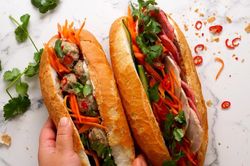 Công thức làm món xíu mại ăn kèm bánh mì ngon như ở Đà Lạt