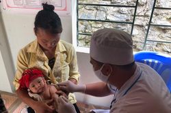WHO: 20 triệu trẻ em chưa tiêm vaccine sởi, bạch hầu, uốn ván