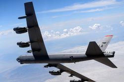 'Pháo đài bay' B-52 lại được nâng cấp, hoạt động thêm 30 năm nữa