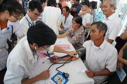 Khám sàng lọc miễn phí hơn 1.000 trường hợp nghi bệnh đái tháo đường