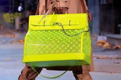 Gã khổng lồ LVMH theo đuổi xu hướng thời trang 'Xanh'