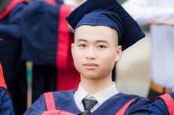 Lắng nghe tâm sự của Thủ khoa khối A toàn quốc với 29,05 điểm nhưng suýt liệt môn Tiếng Anh
