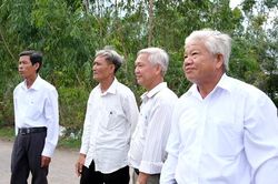 Ông Đinh Quang Hùng tích cực đóng góp xây dựng nông thôn mới