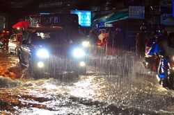 Phương án tránh ngập nước hiệu quả cho Hà Nội và TP Hồ Chí Minh