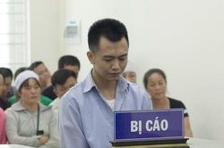 Bị đánh hội đồng, dùng ô tô 'tông' chết nhân viên trông giữ xe