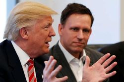 Ông Trump nghi Google 'phản quốc' vì quan hệ với Bắc Kinh
