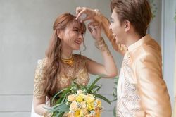Thu Thủy hạnh phúc trong lễ vu quy