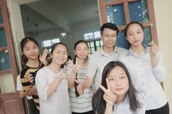 Hai nữ sinh xinh đẹp của Nghệ An có điểm thi lọt Top 10 của cả nước và của tỉnh
