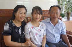 Chuyện về hai nữ thủ khoa học chung lớp