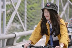'Cặp đôi Tớ thích cậu' Han Sara, Tùng Maru tái hợp trong phim điện ảnh giới tính học đường 'Thầy ơi! Em có bầu'