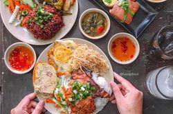 Cơm tấm và 5 món ăn đường phố chinh phục tín đồ ăn uống ở TP.HCM