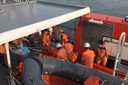 Tìm thấy hai thi thể quanh khu vực vụ va chạm giữa tàu Pacific 01 và NA 95899 TS