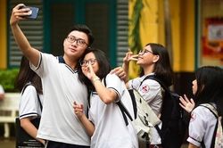 ĐH Kinh tế Tài chính TP.HCM, ĐH Văn Hiến công bố điểm sàn xét tuyển