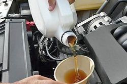 Dùng miệng hút dầu diesel, một người bị tổn thương phổi trầm trọng
