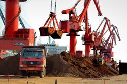 Đất hiếm và chiến lược gọng kìm đầy hiệu quả của Trung Quốc