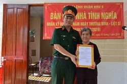 Trao nhà tình nghĩa tặng thân nhân liệt sĩ trên địa bàn tỉnh Quảng Ngãi