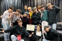 BTS cảm kích tột độ khi đàn em TXT bày tỏ tình cảm đặc biệt đến nhóm bằng cách vô cùng ý nghĩa