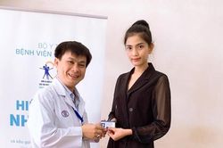 Gia đình Á hậu Trương Thị May đăng ký hiến tặng mô tạng nhân đạo