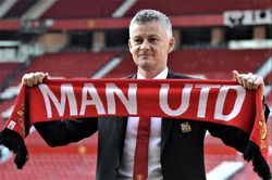 HLV Solskjaer nói gì về cuộc đua Premier League mùa tới?
