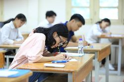 Tuyển sinh ĐH năm 2019: Để điểm sàn lẹt đẹt, trường đánh đố thí sinh