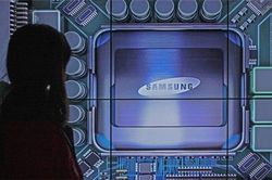 Samsung dự trữ linh kiện vì lo ngại căng thẳng Nhật - Hàn