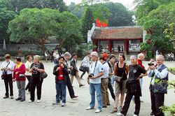 Bài 14: Điểm đến của bạn bè năm châu