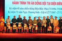 Chương trình 'Khúc quân hành' tri ân đồng đội tại Điện Biên