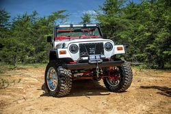 Học sinh trung học 'độ' ô tô địa hình Jeep Wrangler khiến nhiều người bất ngờ