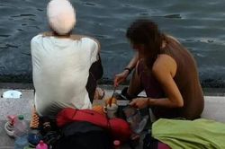 Du khách bị đuổi khỏi Venice vì pha cà phê trên cầu