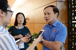 Xung quanh trao tặng danh hiệu loạn 'Nữ hoàng': 'Hội Nghệ nhân và Thương hiệu VN phải có câu trả lời'