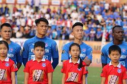 Cầu thủ Than Quảng Ninh bị tố đập phá phòng thay đồ của Hải Phòng?