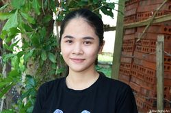 Bất ngờ nữ sinh thủ khoa khối A muốn làm chiến sỹ