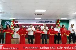 Quỹ Chăm sóc sức khỏe AIDS Hoa Kỳ tài trợ chăm sóc bệnh nhân Hà Tĩnh